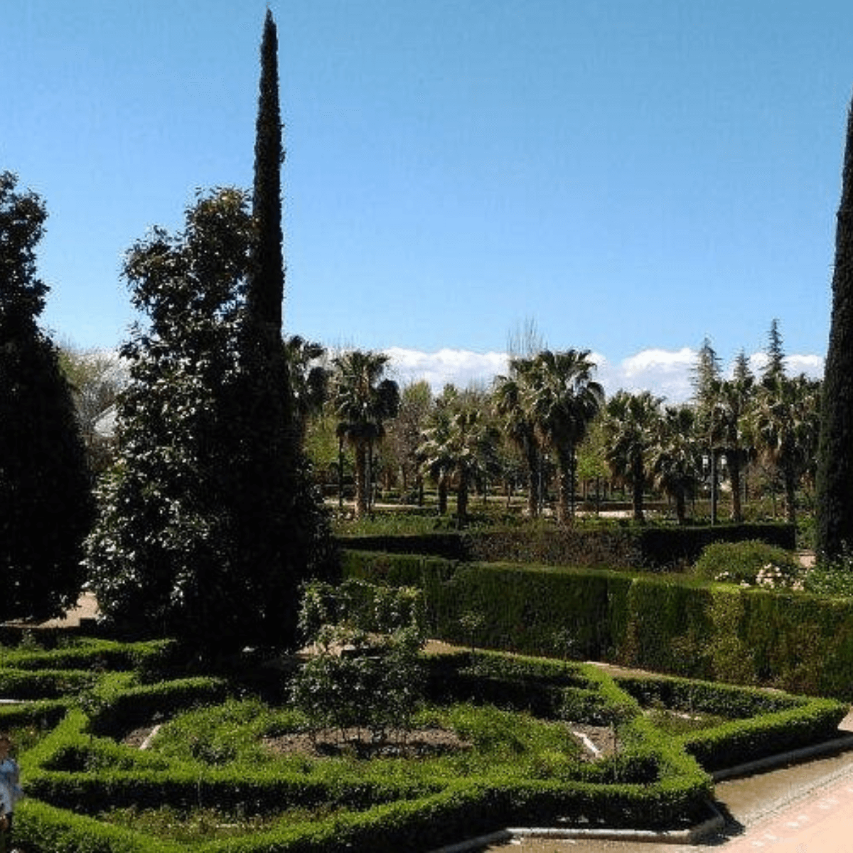 ガルシア・ロルカ記念館の家とグラナダ観光スポット